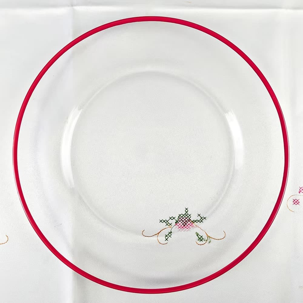 Clear Glass Charger Plate Detail 4