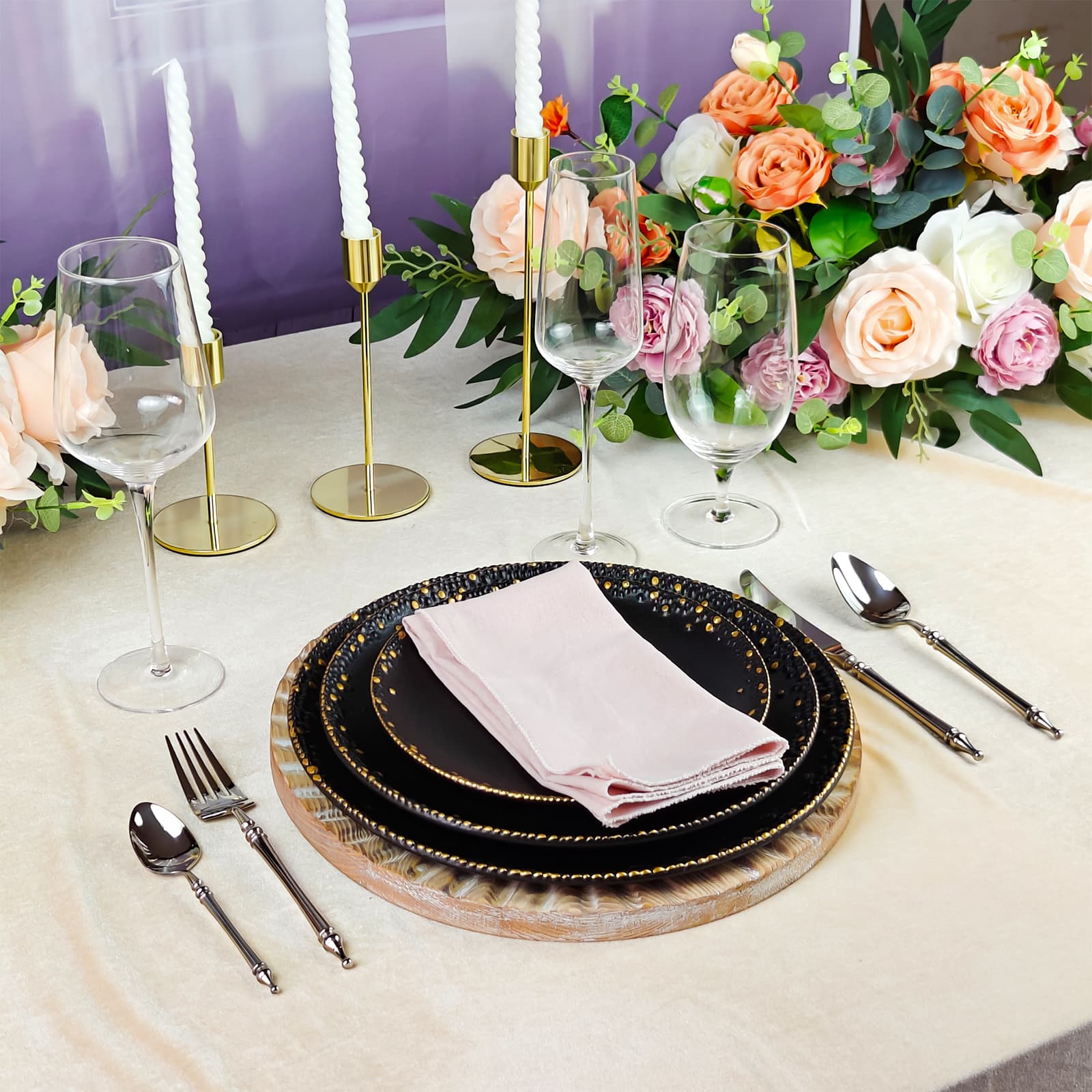 Complete Tableware Set Detail 4
